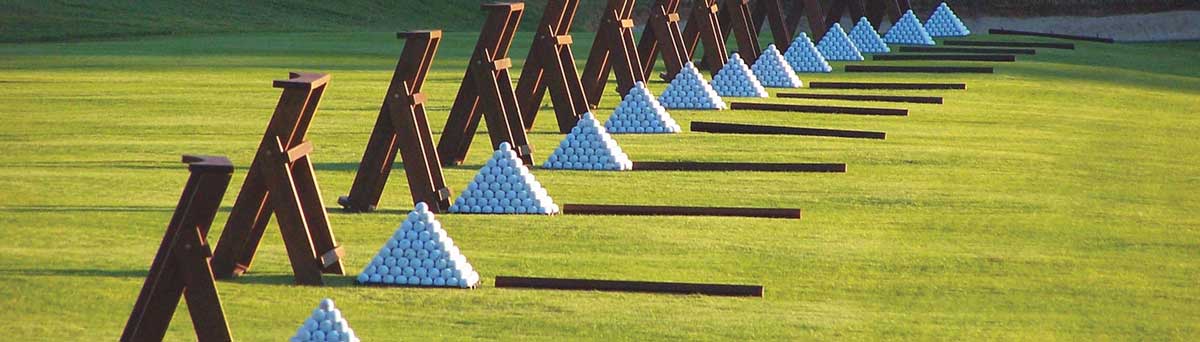 AI-powered indoor golf simulator